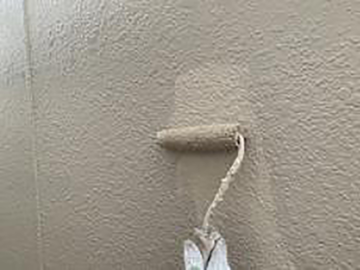 上塗りを行います。