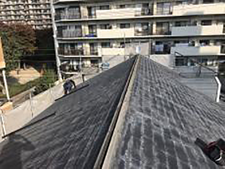 既設の板金を撤去します。