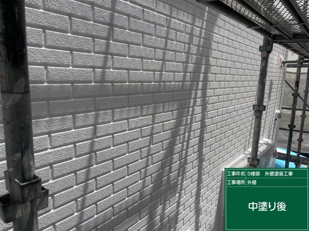 中塗り後です。