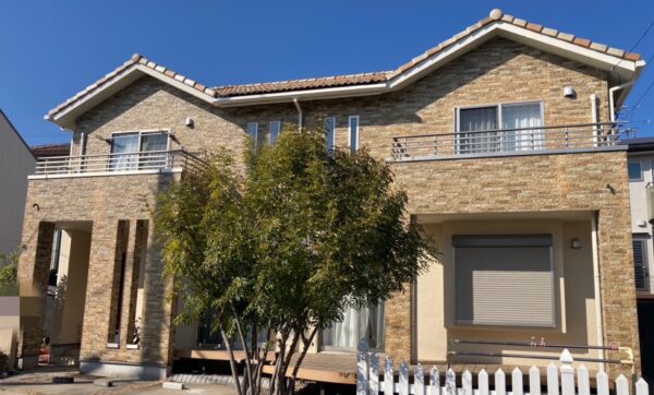 K様邸外壁塗装工事／屋根瓦ビス緩み戻し