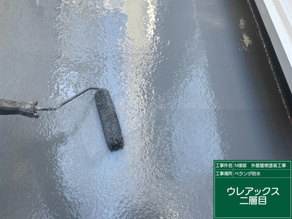 ウレアックスHG専用トップコート仕上げ2回目です。