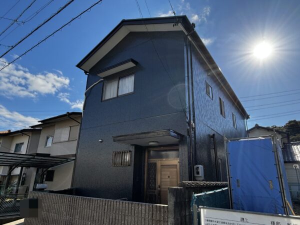 M様邸 外壁屋根塗装リフォーム／サイディング欠損補修／エアコンホーステープ巻き戻し